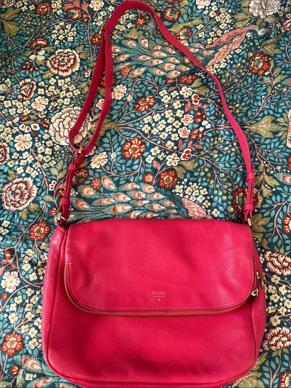 Fossil Hot Pink Preston Pebbled Leather Crossbody Bag